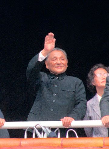 1984年國慶閱兵 改革開放后國防力量的首次展示 1984年國慶閱兵 改革開放后國防力量的首次展示