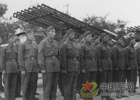 1955年國慶:實行軍銜制 換裝大閱兵