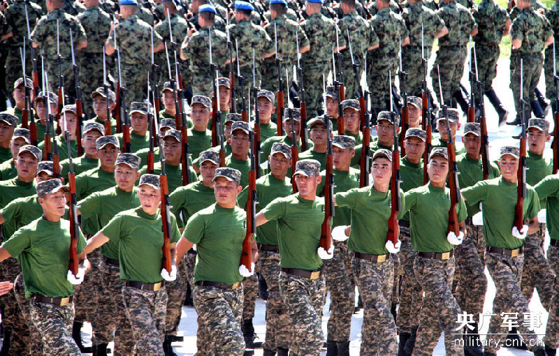 走進抗戰閱兵外軍方隊營地 拍遍17國外軍訓練